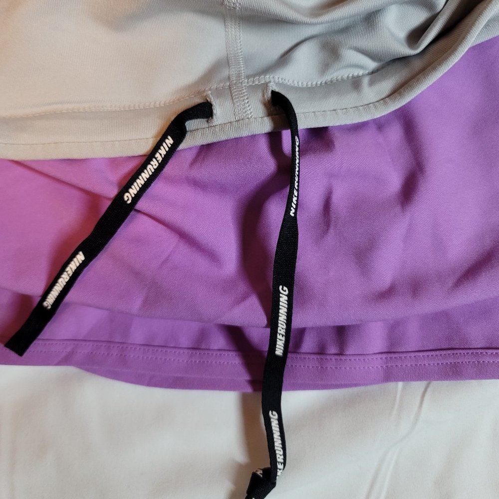 Nike Dry Fit Purple & Grey Running Skort in Size Large - Picture 8 of 8